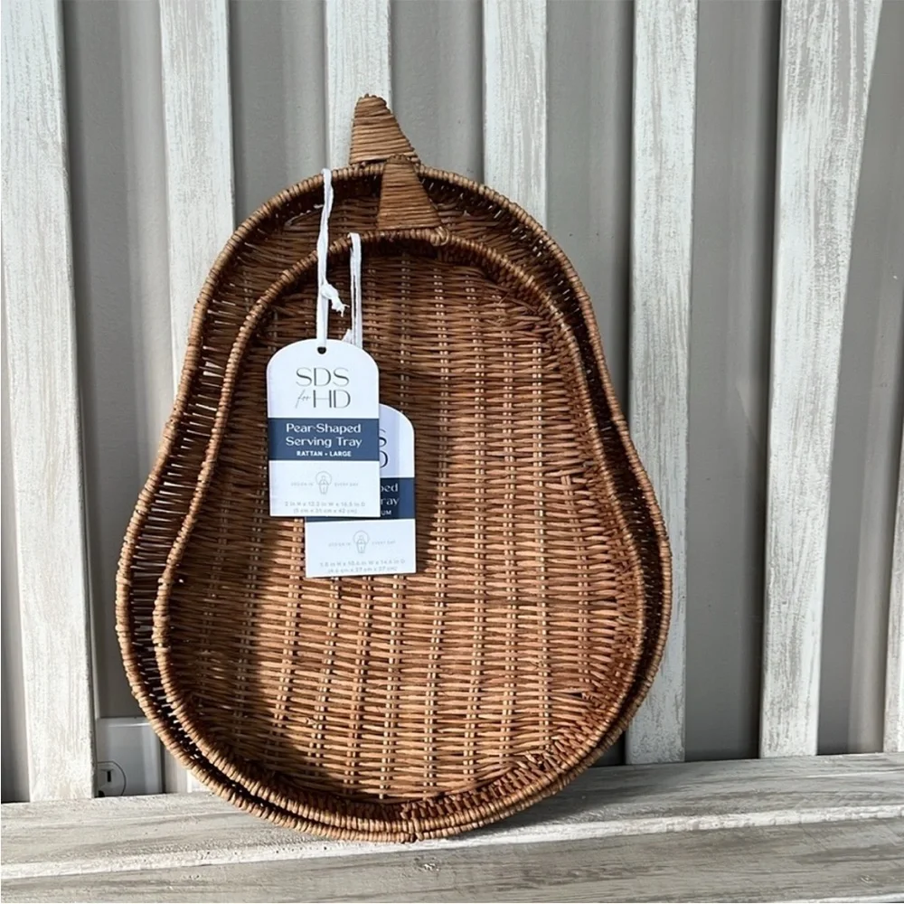 Pear Shaped Rattan Serving Tray 🌿🆕🌿 Medium 1.8x10.6x14.6 & Large 2x12.2x16.5”